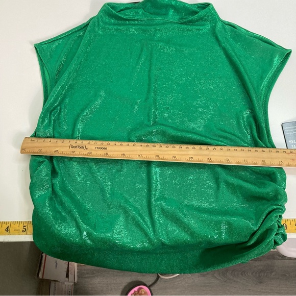 Express Metalic Green Ruched Sleeveless Top Size M NWT - Picture 4 of 6